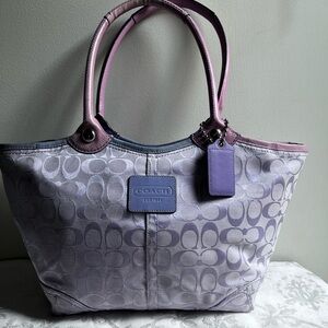 Coach Bag Lavander Jaquard Signature Canvas. COACH
